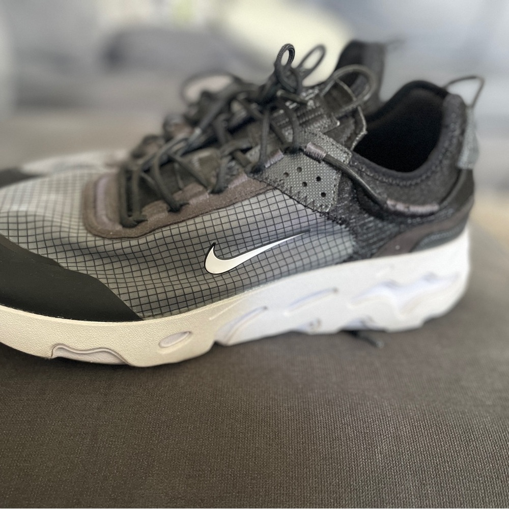 Men’s Nike React Grey and Black Running Shoes